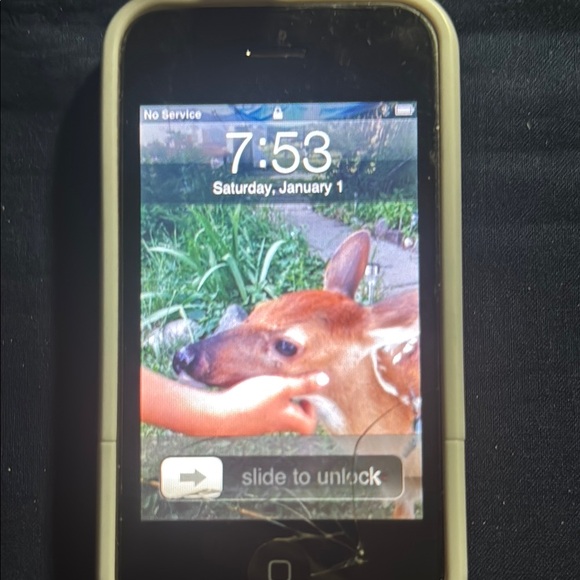 Apple Black and Gray 30-Pin Charging Cable for iOS Devices - Picture 5 of 8